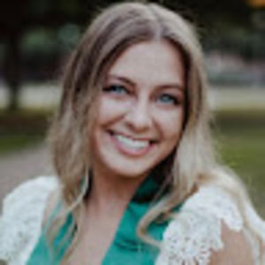 Meet your Posher, Leah